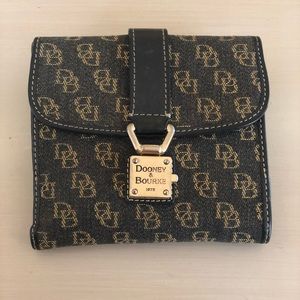 Dooney & Bourke wallet
